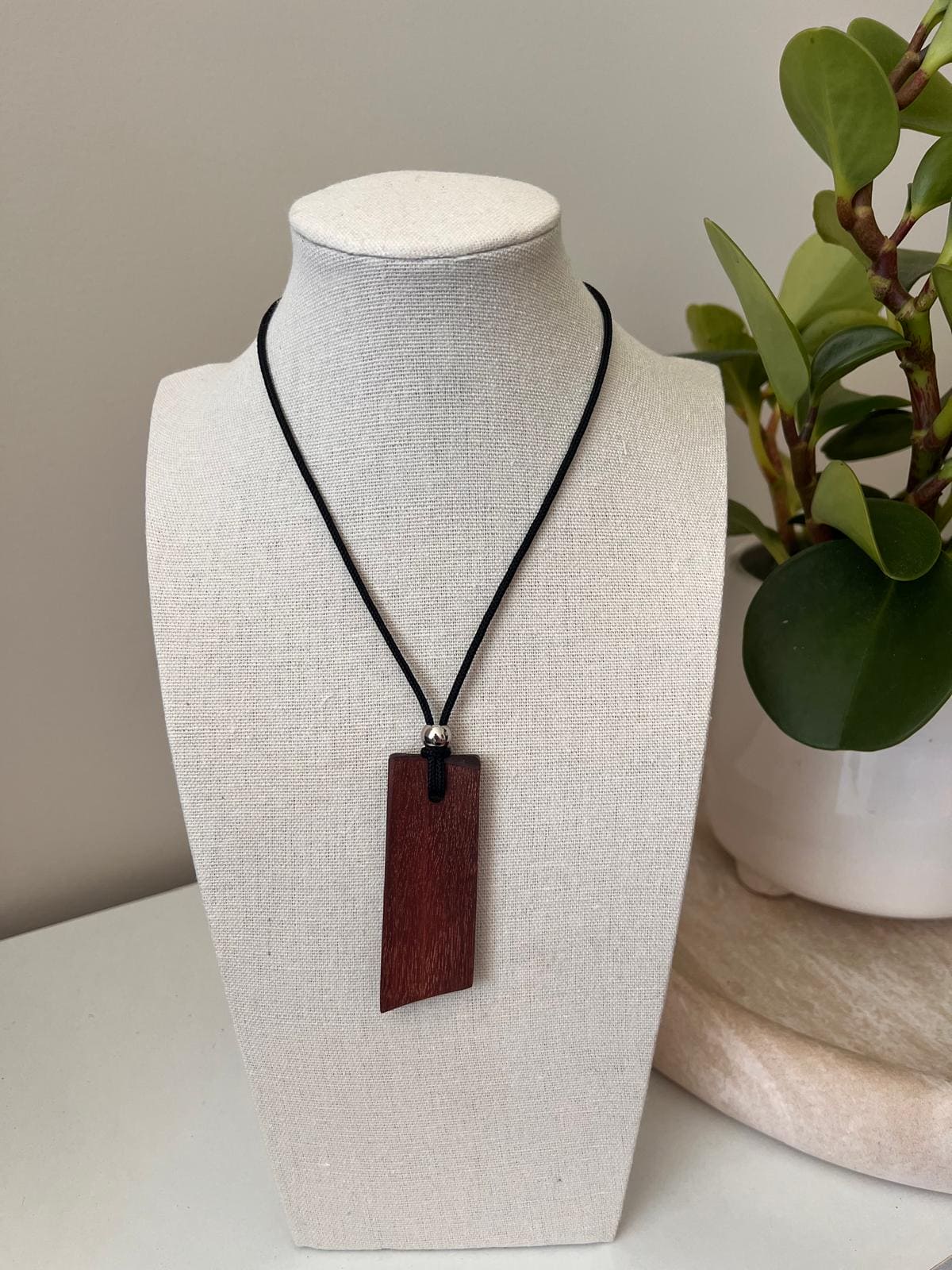 Jarrah nylon necklace